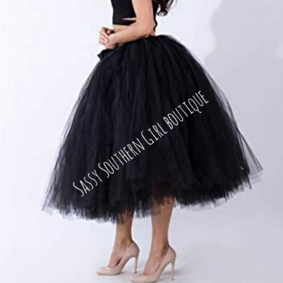 🆕⭐ Boho black fluffy tulle midi skirt - Picture 2 of 6